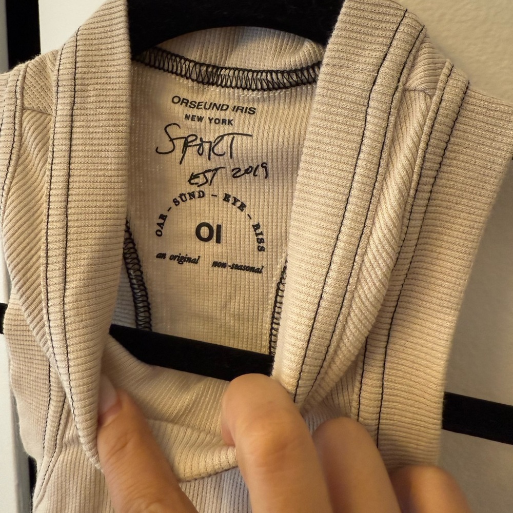 NWT Orseund Iris RACERBACK SPORT TANK OFF-WHITE - Picture 6 of 9